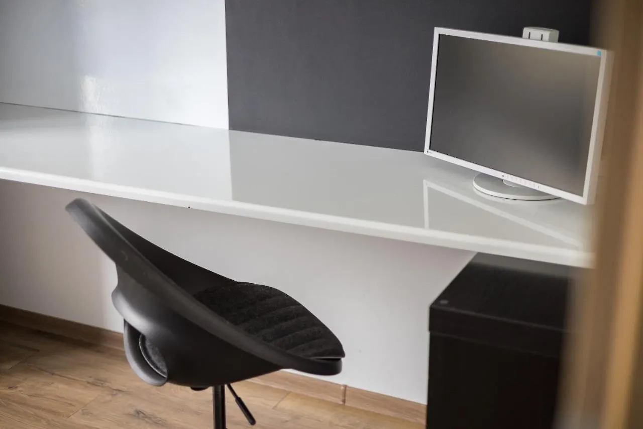 Arte Praga Koneser Apartment Varşova